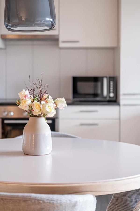 Apartament Modern 3Bdr Duplex With Skyroof In Trendy Zurich West Zewnętrze zdjęcie